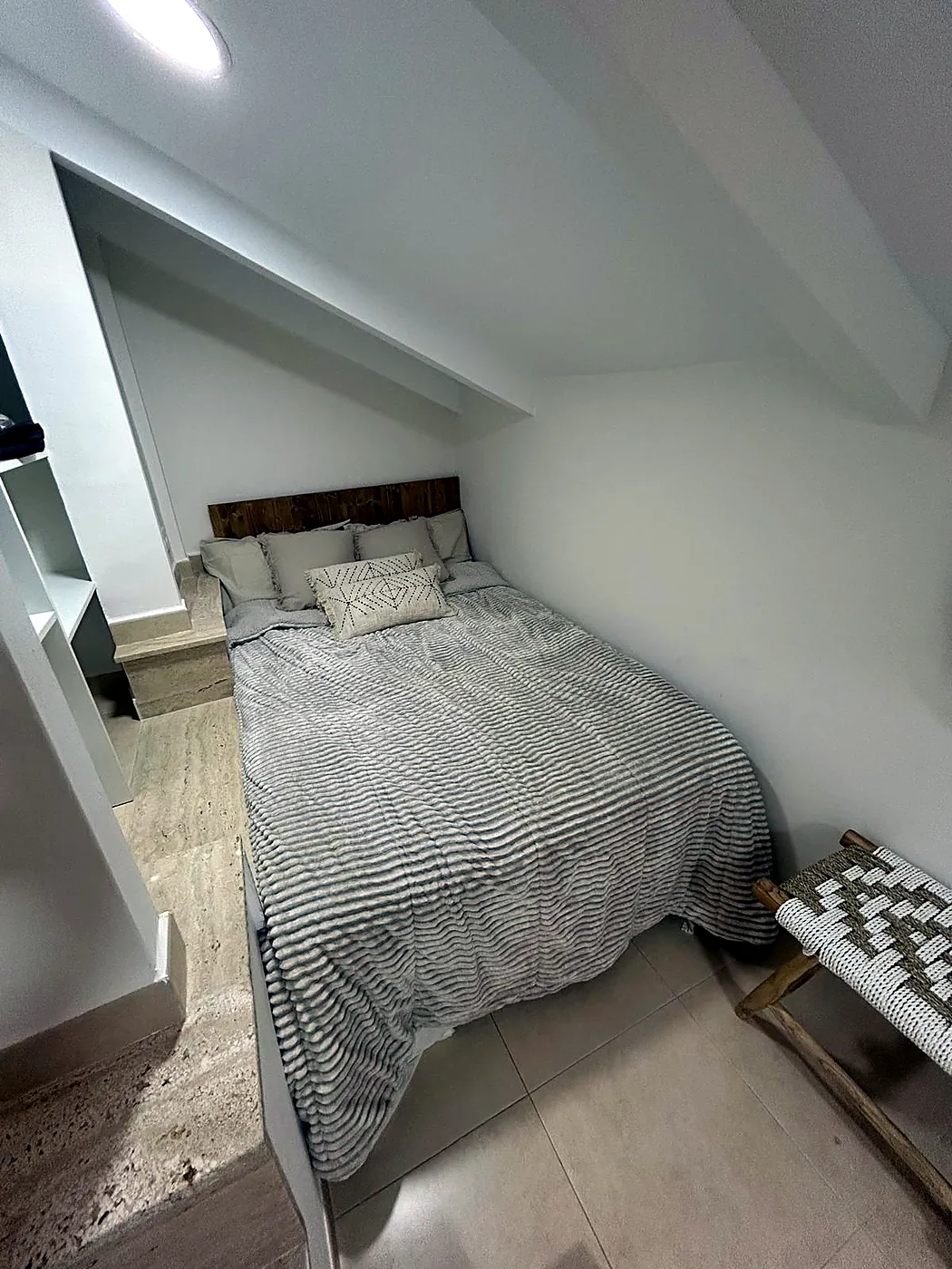 Na: Zolderslaapkamer